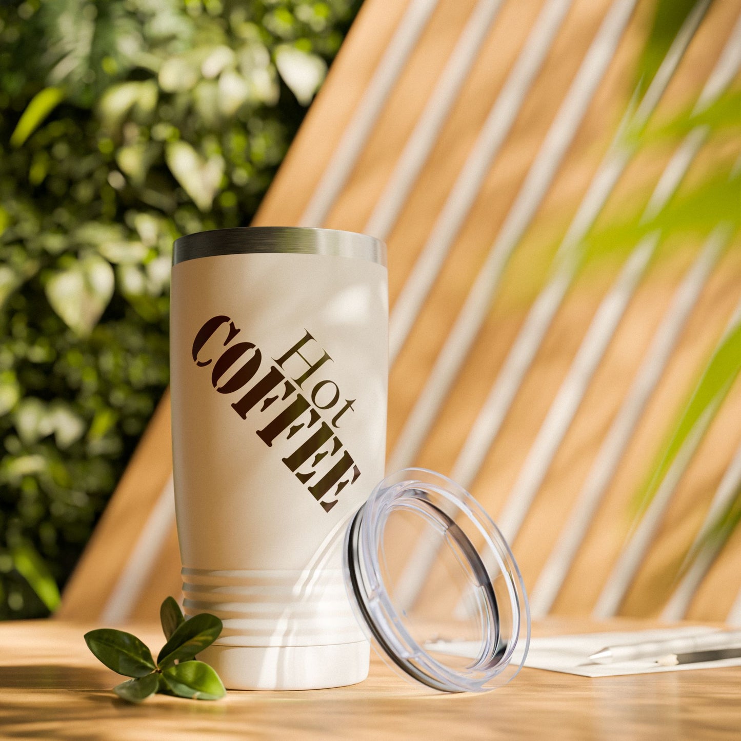 "Cafe Caliente" - Ringneck Tumbler, 20oz, El o Ella, Regalo, Deportes